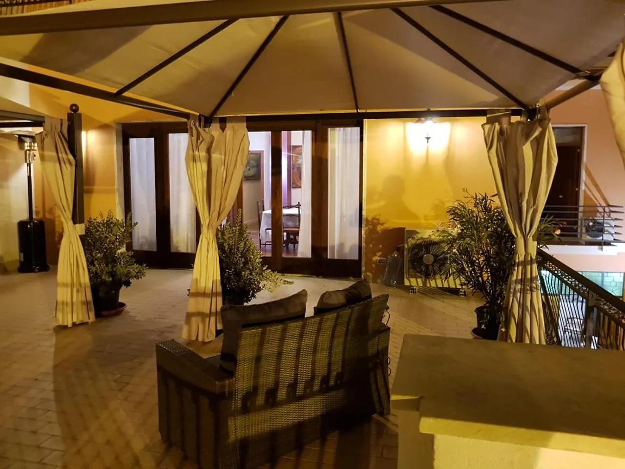 Guest house Affittacamere Lacampana Misterbianco Italy